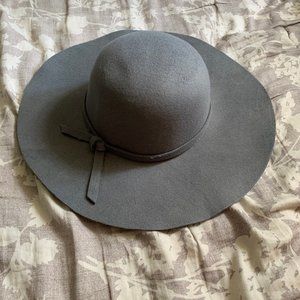 NWT Grey Boho Wide-Brimmed Hat
